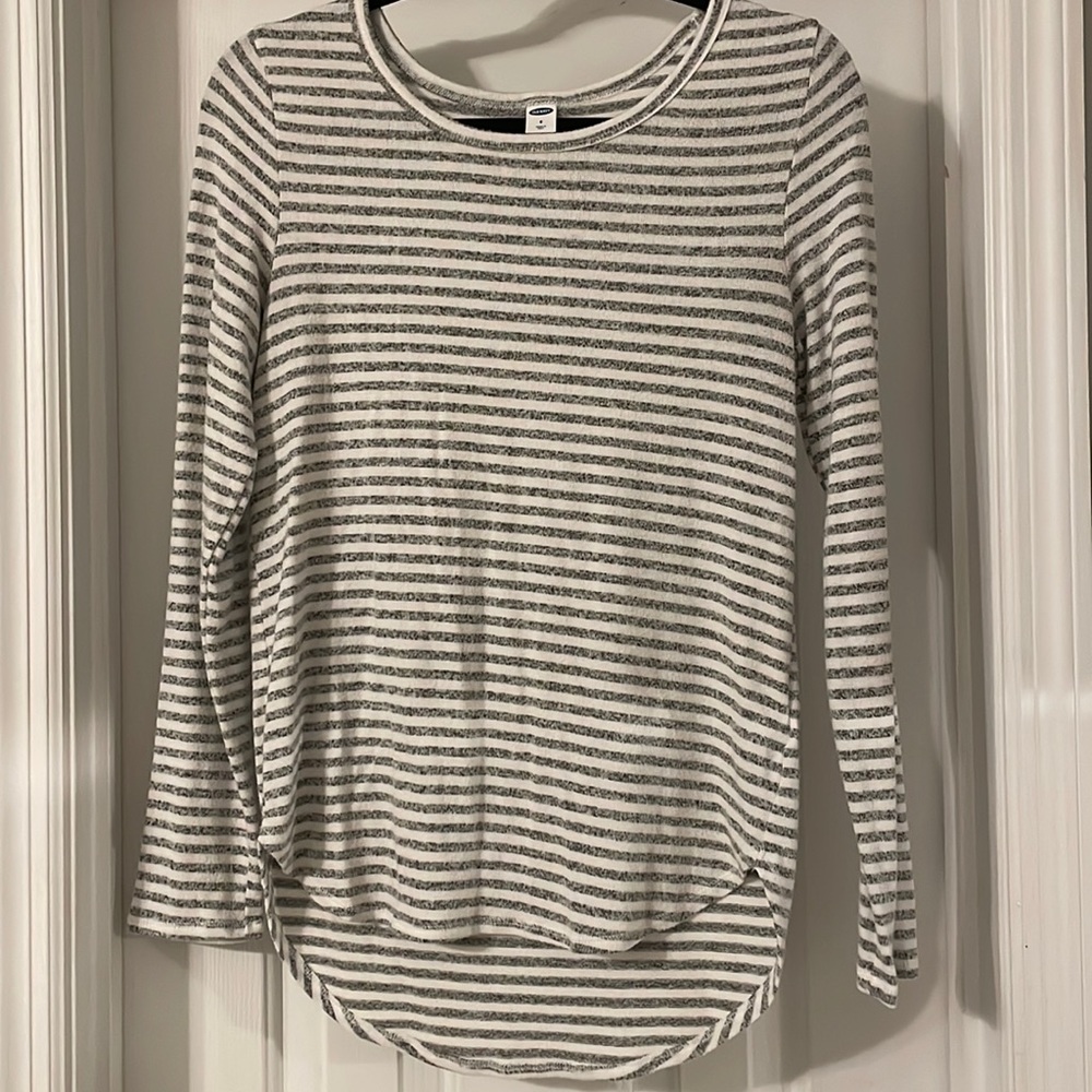 NWOT gray and white striped long sleeve shirt